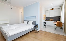 RentPlanet - Studio Białobrzeska